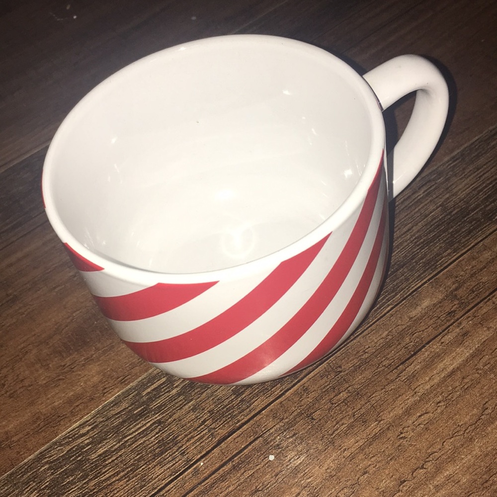 Studio Design Mug - Picture 2 of 3